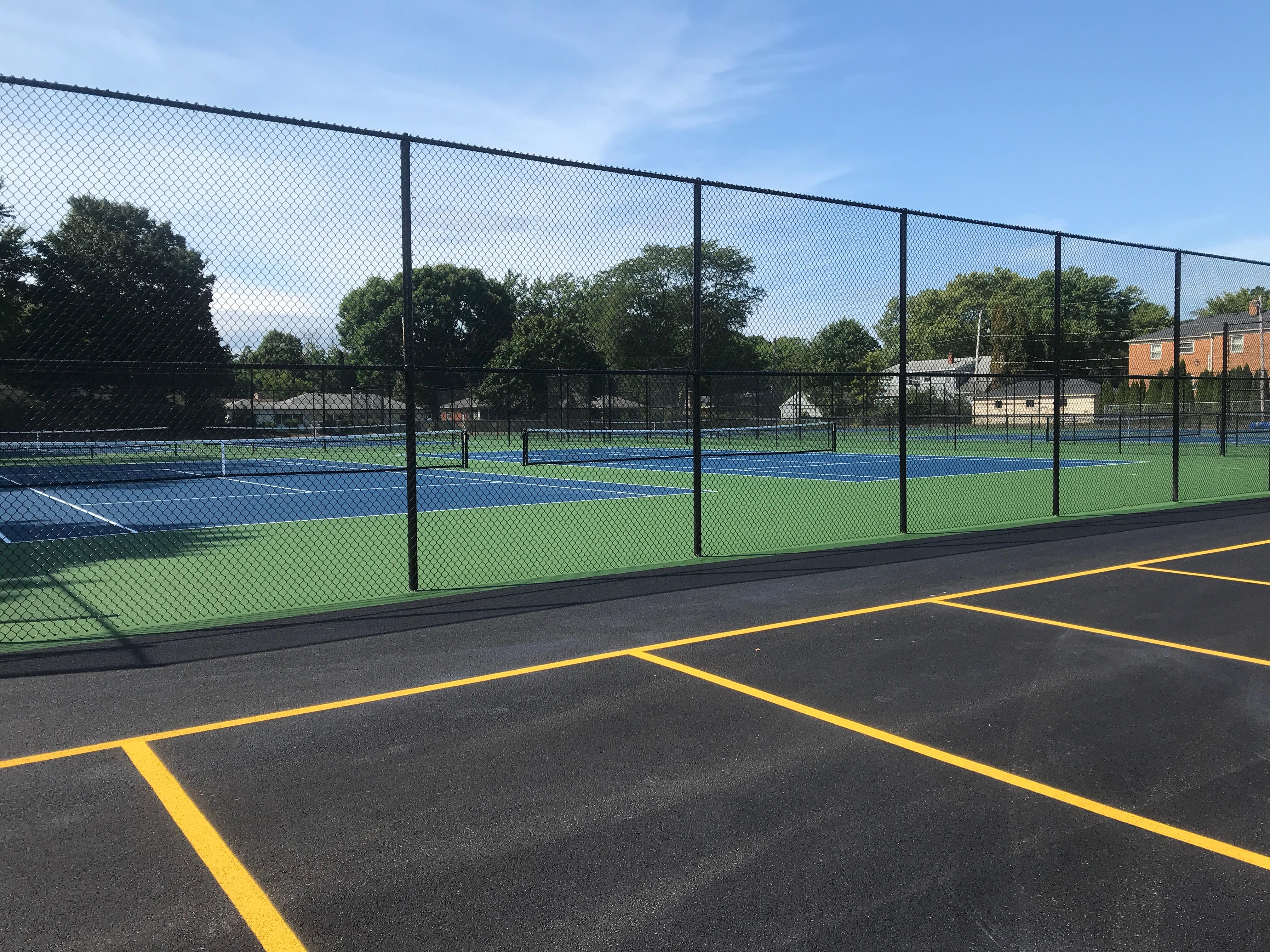 Rock Island High School Tennis Courts